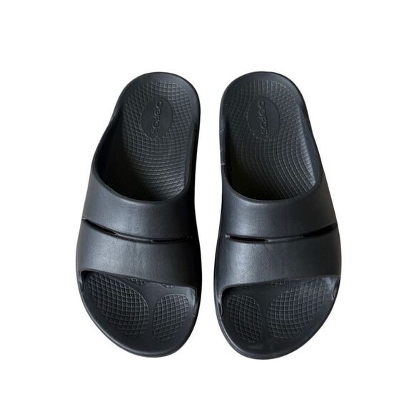 OOFOS MEN'S OOAHH SLIDES SANDALS BLACK size 7 Comfort Recovery - Picture 2 of 9